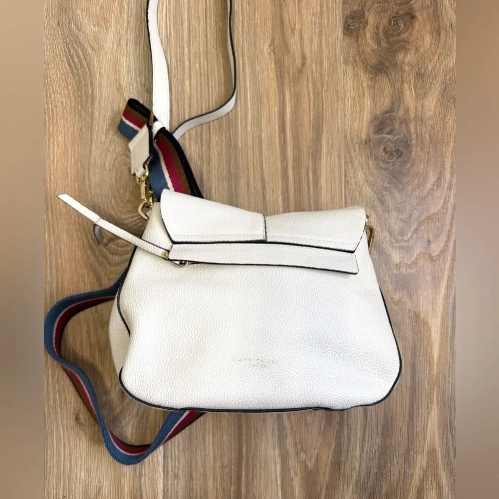 Gianni Chiarini Italian Leather White Saddle Crossbody Bag Suede Lined EUC